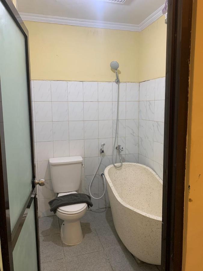 Hotel Guci Kencana Jaya Tuwel Exteriör bild